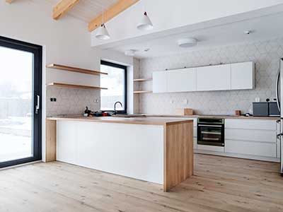 Vinyl flooring for your kitchen - pros & cons