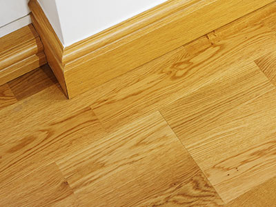 Skirting boards and renovation of wood flooring