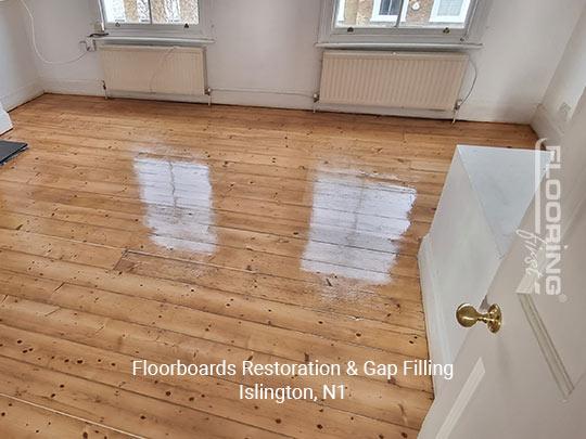 Floorboards restoration & gap filling in Islington 9