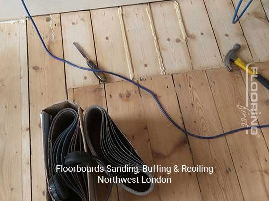 Floorboards sanding, buffing & reoiling in Northwest London