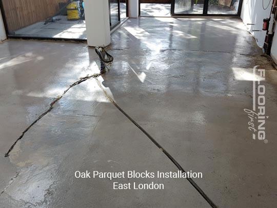 Oak parquet blocks installation in East London