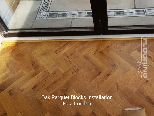 Oak parquet blocks installation in East London 4