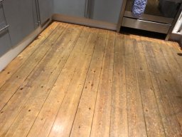 LVT Floor Fitting in Southfields, SW18 in Southfields