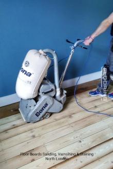 Floorboards sanding, varnishing and staining in North London 1