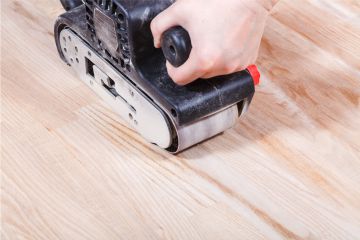 Handheld belt sander