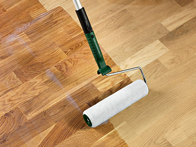 Wood floor varnishes