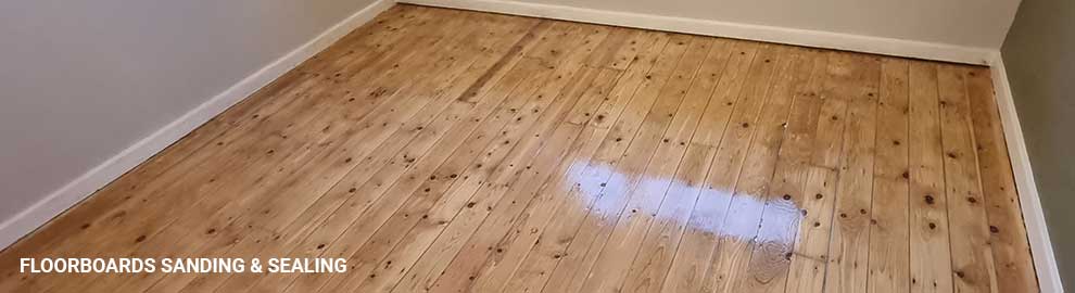 Floorboards sanding and sealing