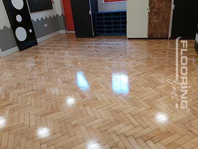 Floor sanding & fitting for business and organisations