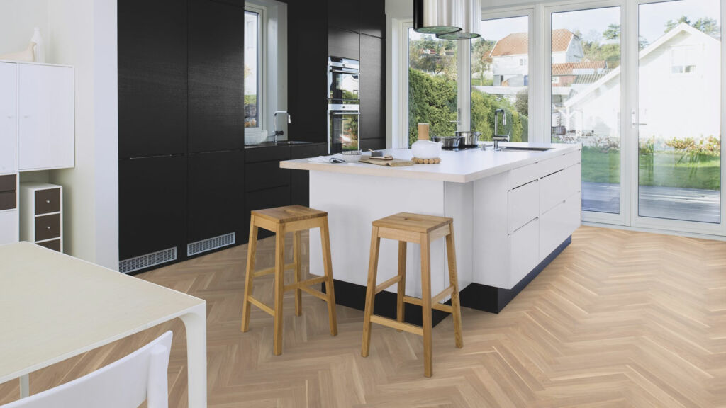 Boen Prestige White Baltic Oak Engineered 2 Layer Parquet Flooring, Oiled, 70x10x470mm