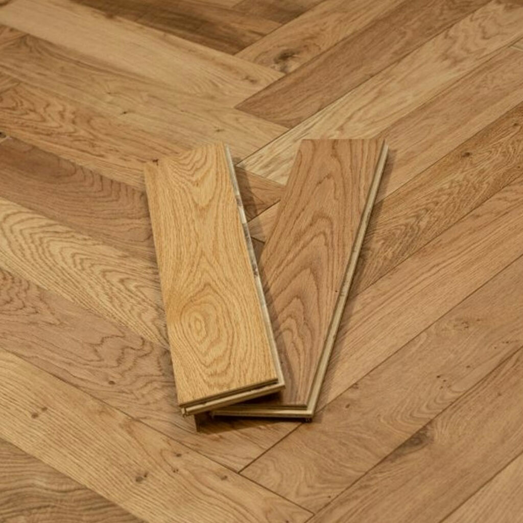 Evergreen Arden Engineered Oak Flooring, Herringbone, Natural, Brushed & Lacquered, 90x14x400mm