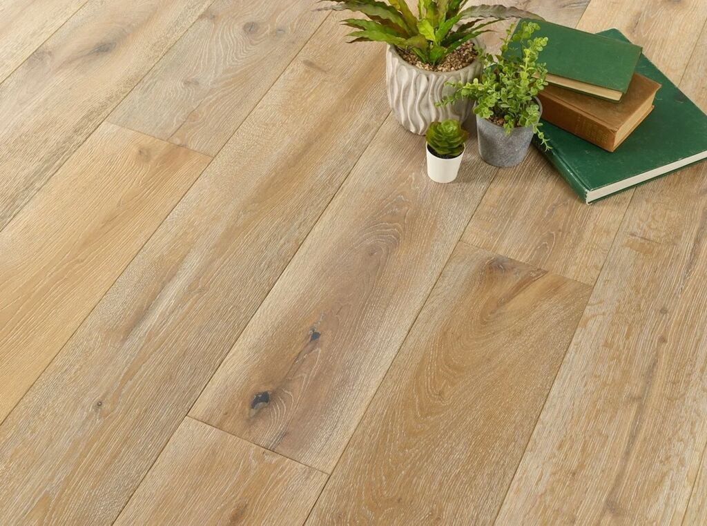 Evolve Knightsbridge, Engineered Oak Flooring, Deep Brushed & White Oiled, 190x15x1900mm