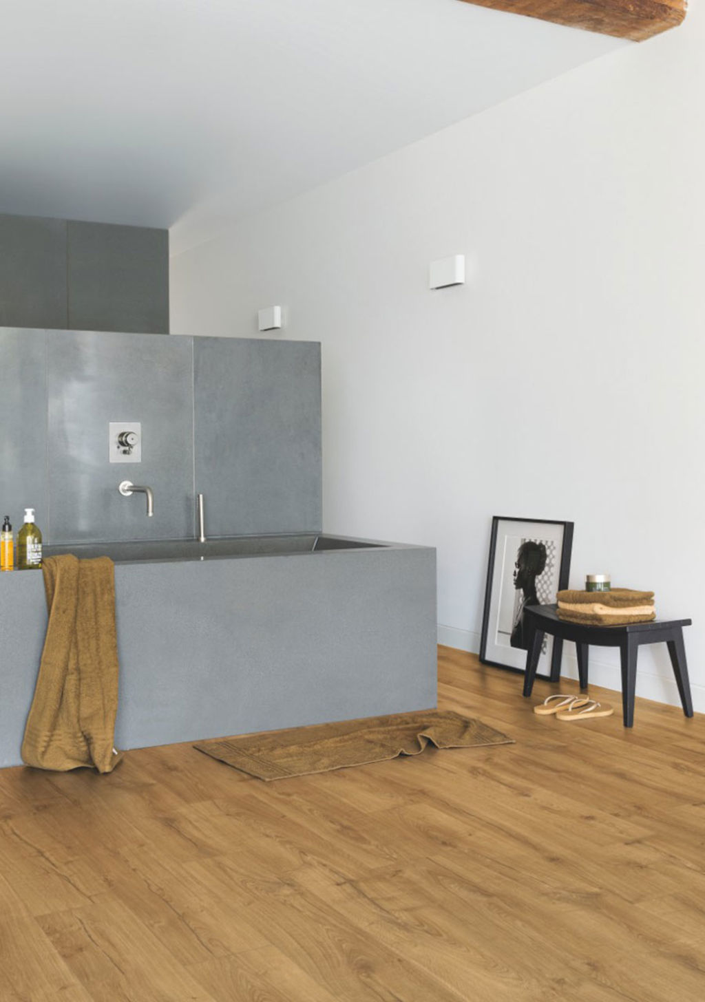 QuickStep Impressive Classic Oak Natural Laminate Flooring, 8mm Thumb