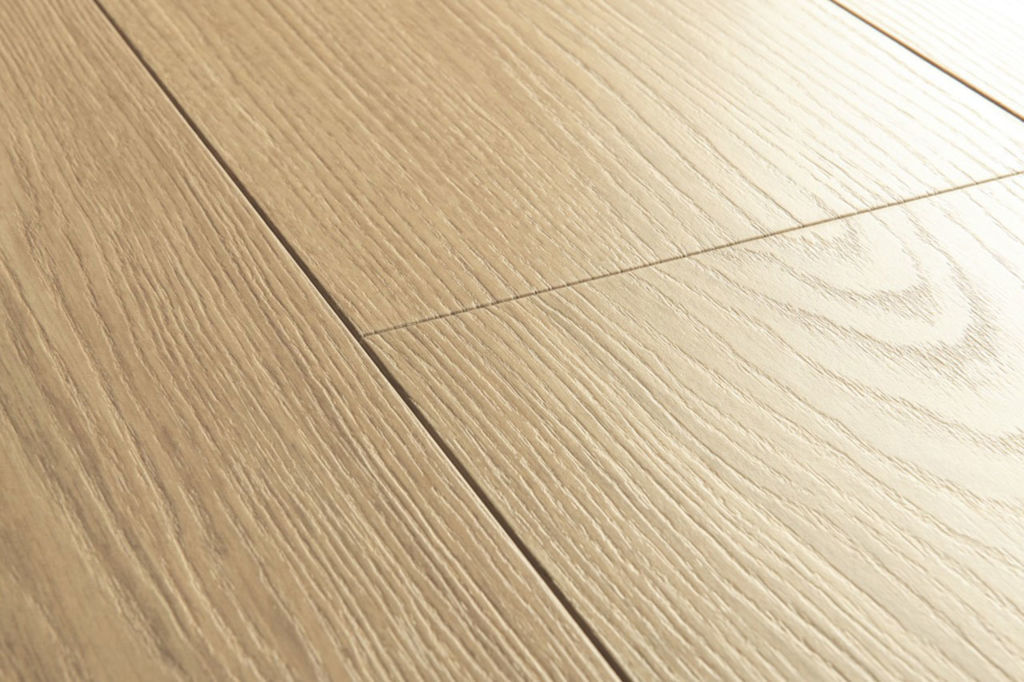 QuickStep Capture Beige Varnished Oak Laminate Flooring, 9mm Thumb