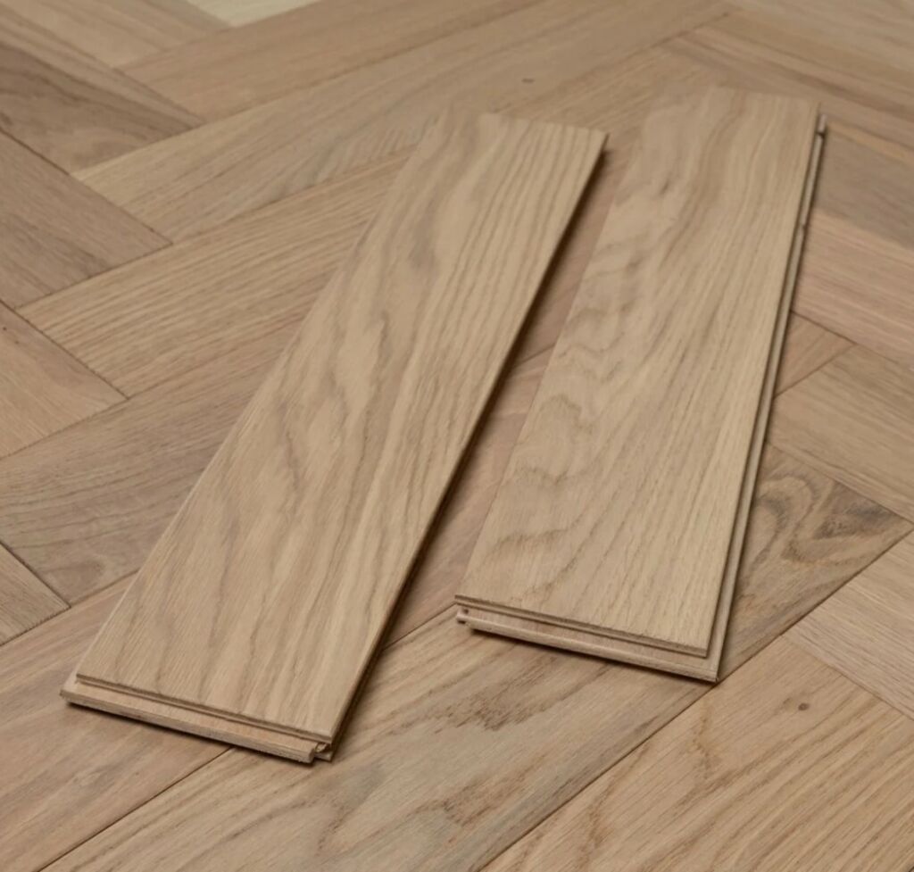 Tradition Engineered Oak Parquet Flooring, Herringbone, Invisible Finish, Lacquered, 90x14x450mm
