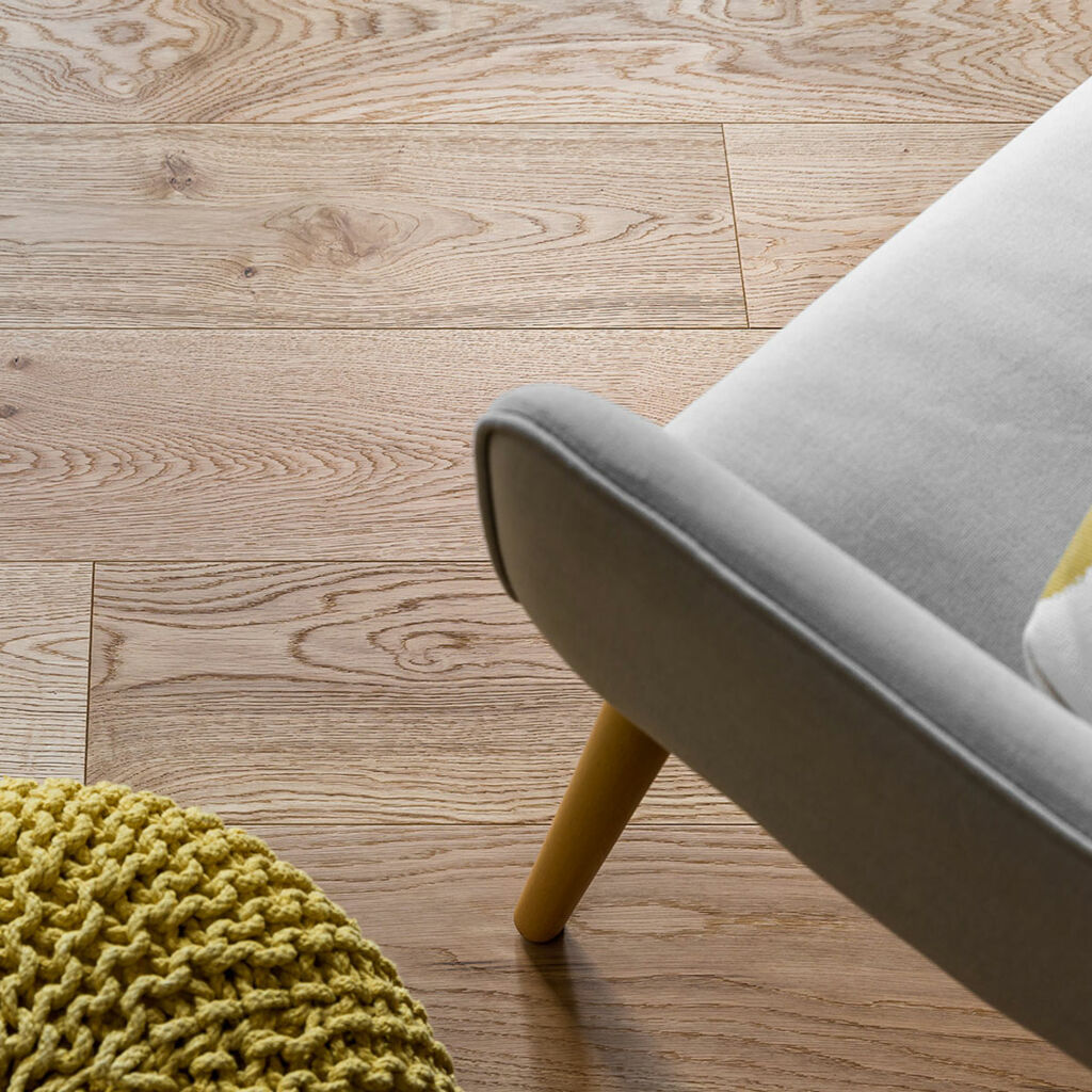 V4 Alpine, Canyon Oak Engineered Flooring, Rustic, Brushed & Oiled, 190x18x1900mm Thumb