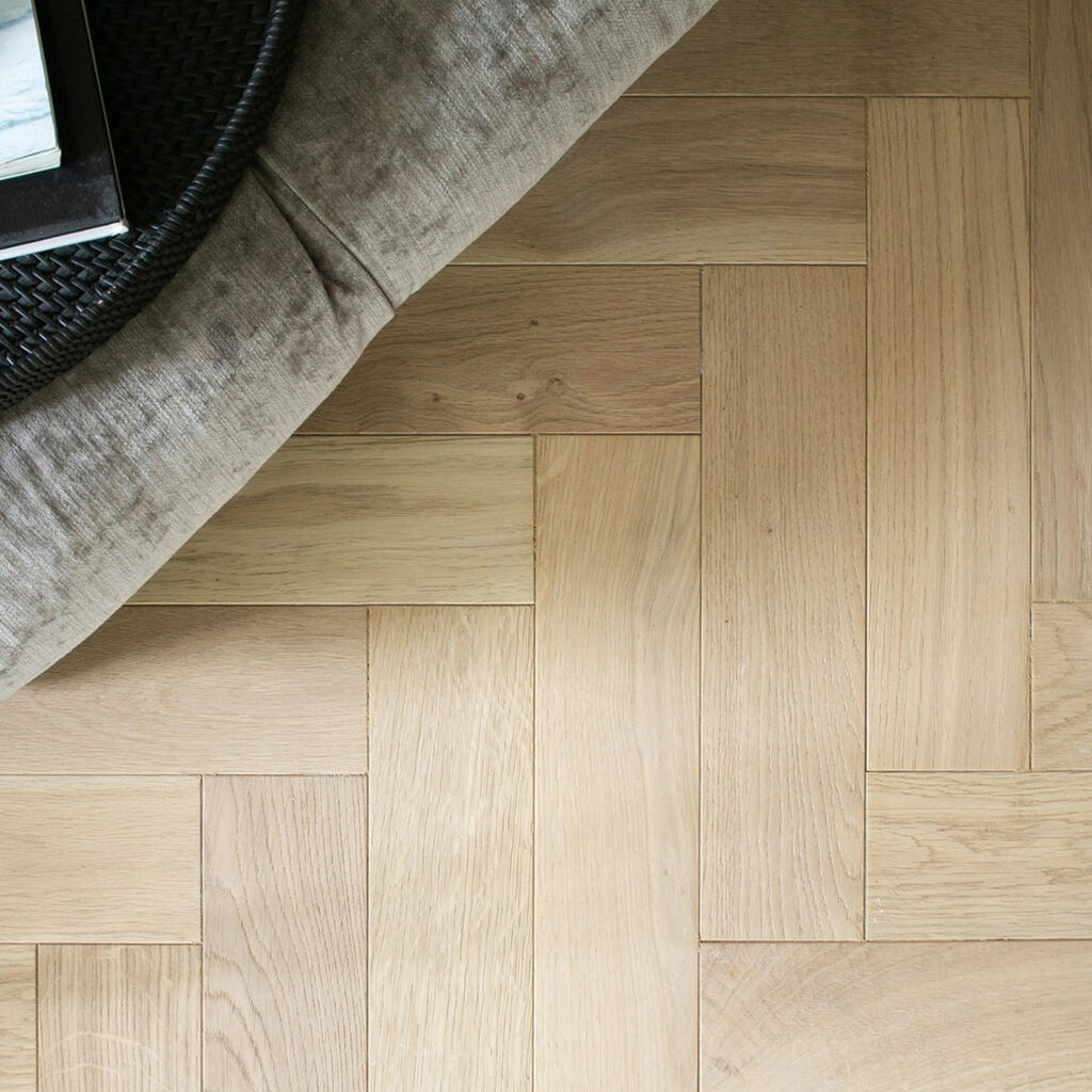 V4 Deco Parquet, Shore Drift Oak Engineered Flooring, Rustic, Brushed & Invisible Lacquered, 90x14x400mm