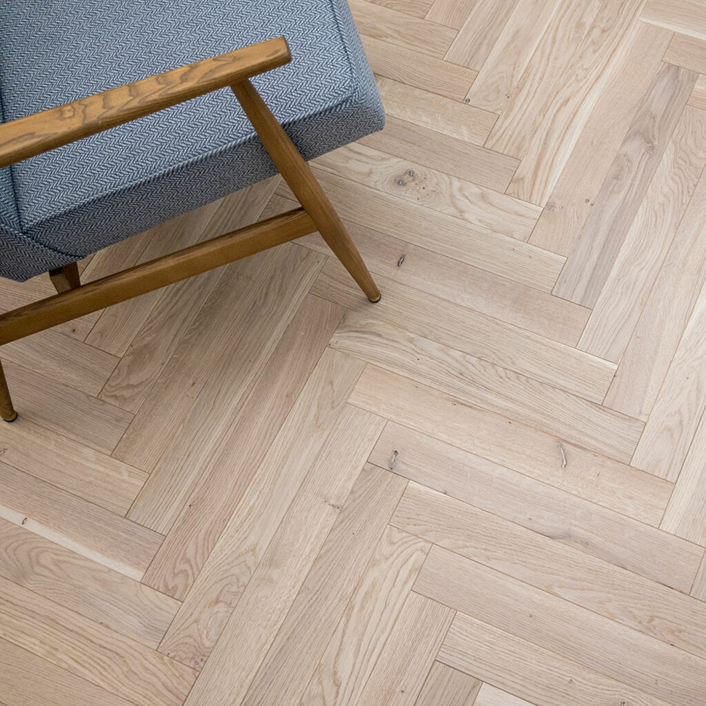 V4 Tundra Herringbone, Seashell Engineered Oak Flooring, Rustic, Brushed & UV Oiled, 70x11x490mm