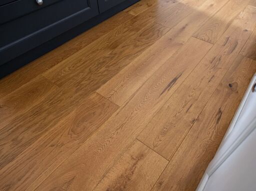 Blanko Budget Montilla, Engineered Oak Flooring, Golden, Handscraped & Lacquered, 190x15x1900mm Thumb