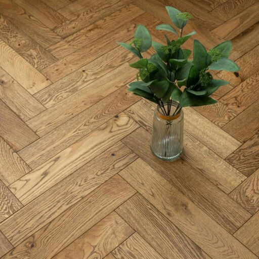 Evergreen Warwick Cottage Engineered Oak Flooring, Herringbone, Brushed & Oiled, 100x18x500mm Thumb