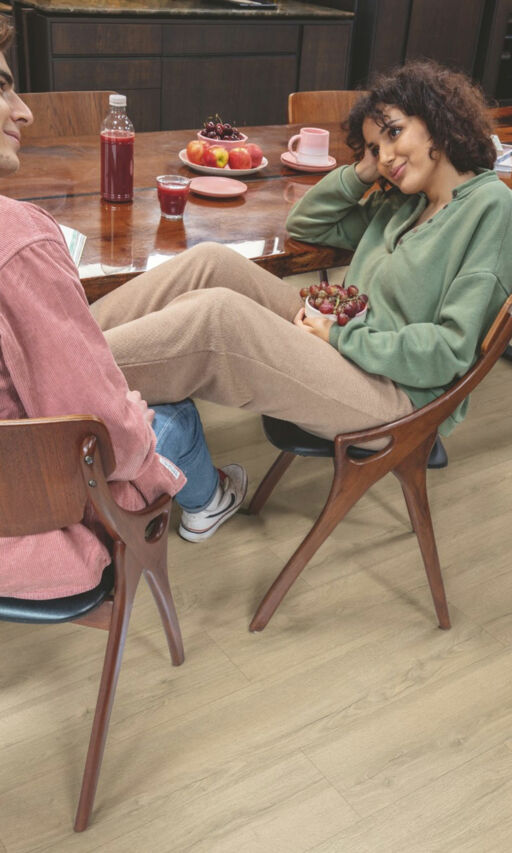 QuickStep CLASSIC Sandy Greige Oak Laminate Flooring, 8mm