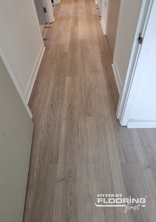 QuickStep ELIGNA Light Grey Varnished Oak Laminate Flooring 8mm Thumb