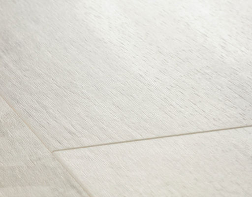 QuickStep LARGO Pacific Oak 4v Laminate Flooring 9.5mm Thumb
