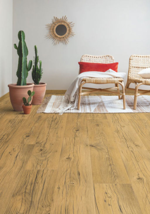 QuickStep Capture Cracked Oak Natural Laminate Flooring, 9mm