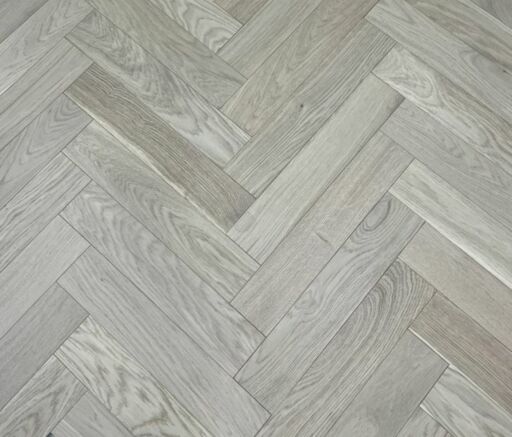 Tradition Engineered Oak Parquet Flooring, Herringbone, Invisible Oak, Brushed, Matt Lacquered, 90x10x450mm