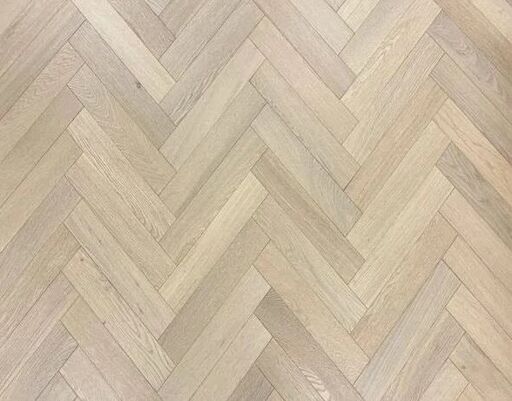 Tradition Nature Engineered Oak Herringbone Brushed, Unfinished, 70x15x350mm