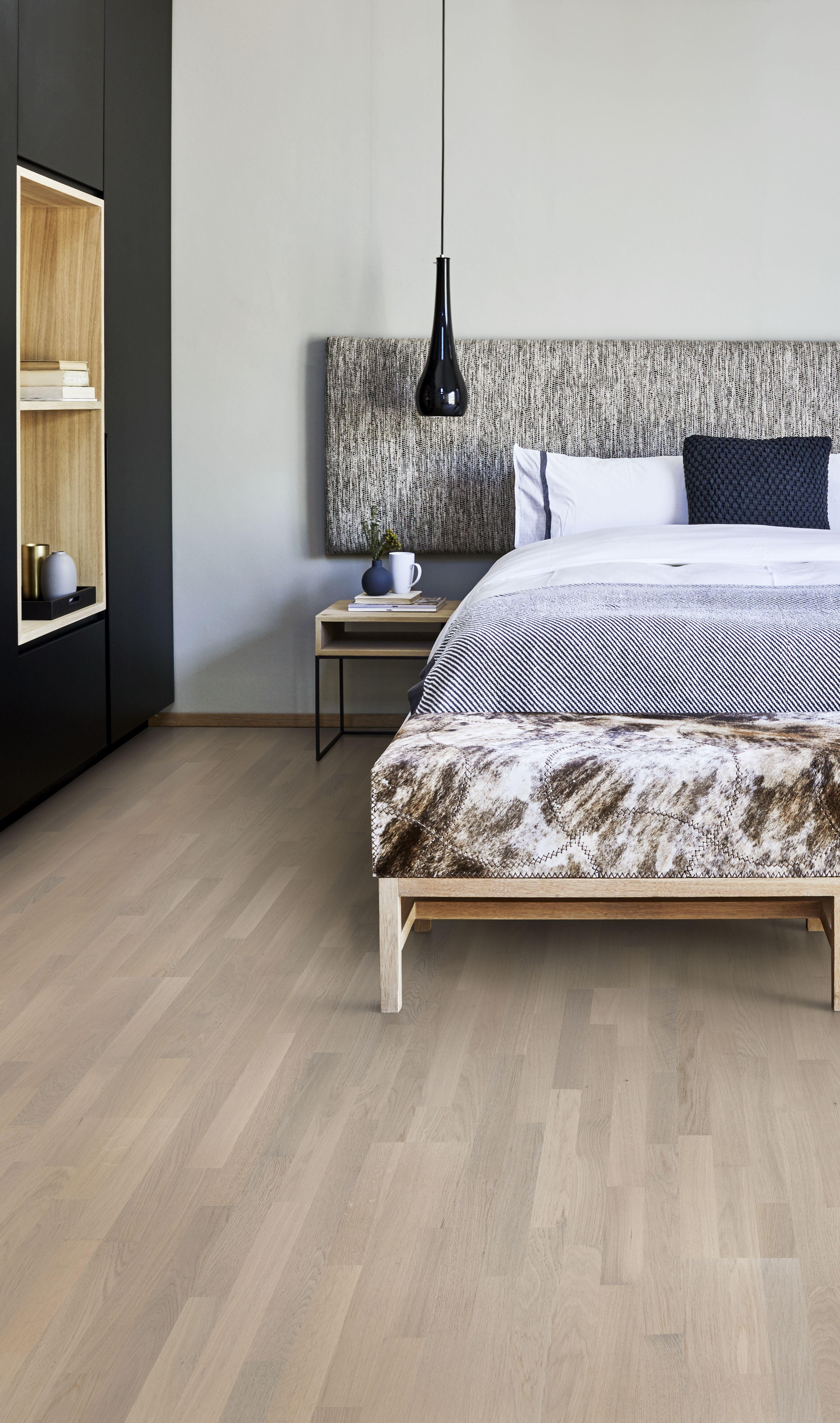 Kahrs Ground Oak Chalk Engineered Flooring, Matt Lacquered, 200x13x2423mm Image