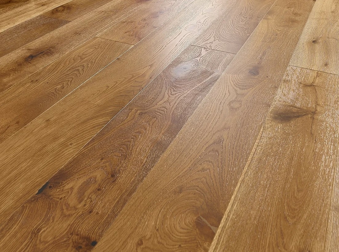 Blanko Budget Montilla, Engineered Oak Flooring, Golden, Handscraped & Lacquered, 190x15x1900mm Image