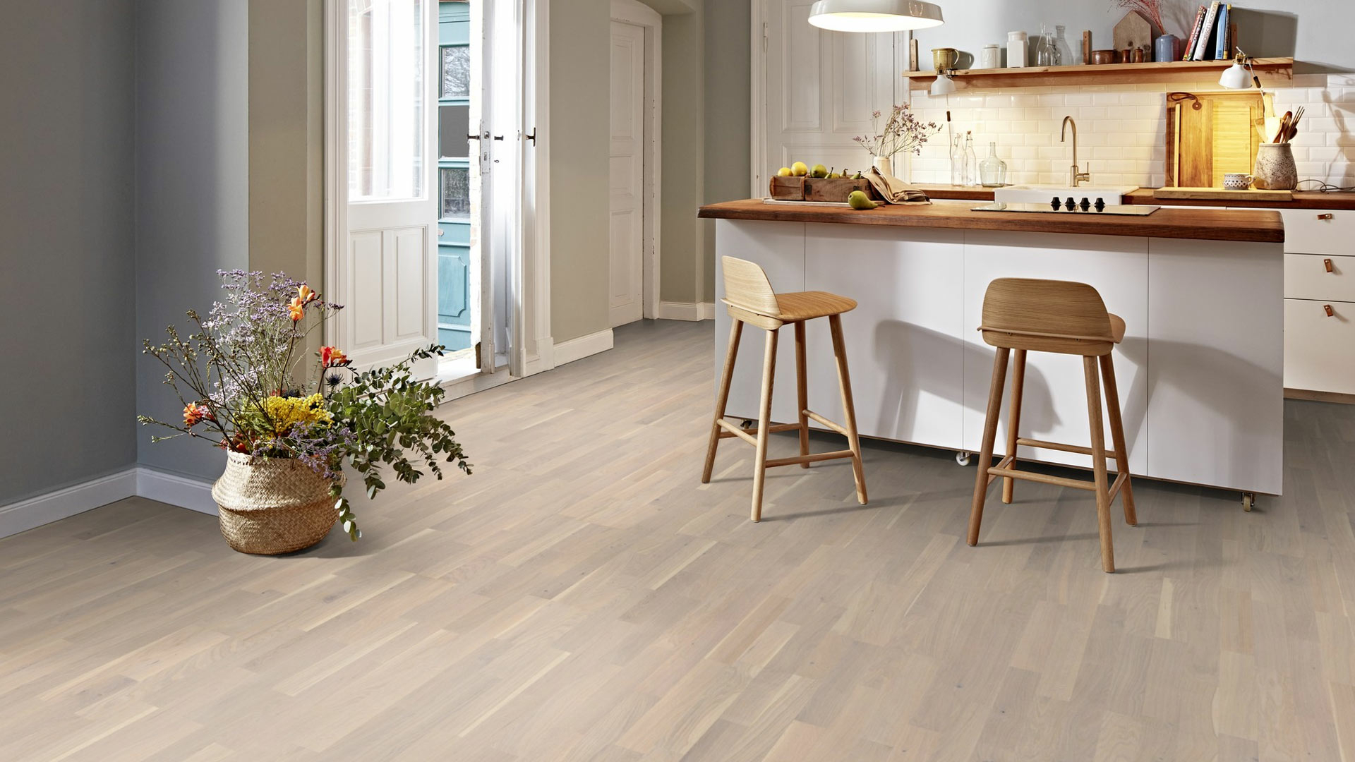 Boen Pearl Oak Engineered Flooring, Oiled, 215x14x2200mm Image