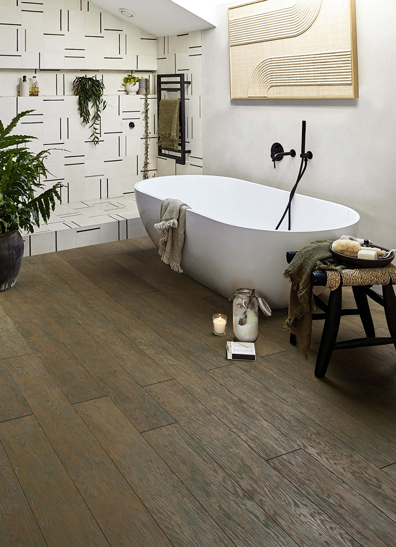 Chene Engineered Oak Flooring, Brown Distressed & Oiled Hand Scraped, 150x18xRLmm Image