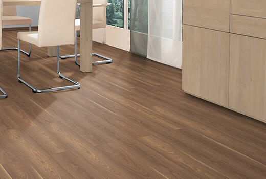 EGGER Classic Mansonia Walnut Laminate Flooring, 192x7x1292mm Image