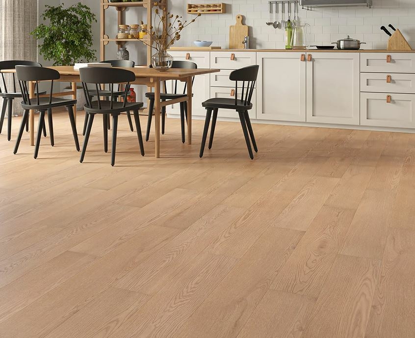 Emberfell Deluxe Oak Laminate Flooring, Soft Brown, 238x12x1515mm Image