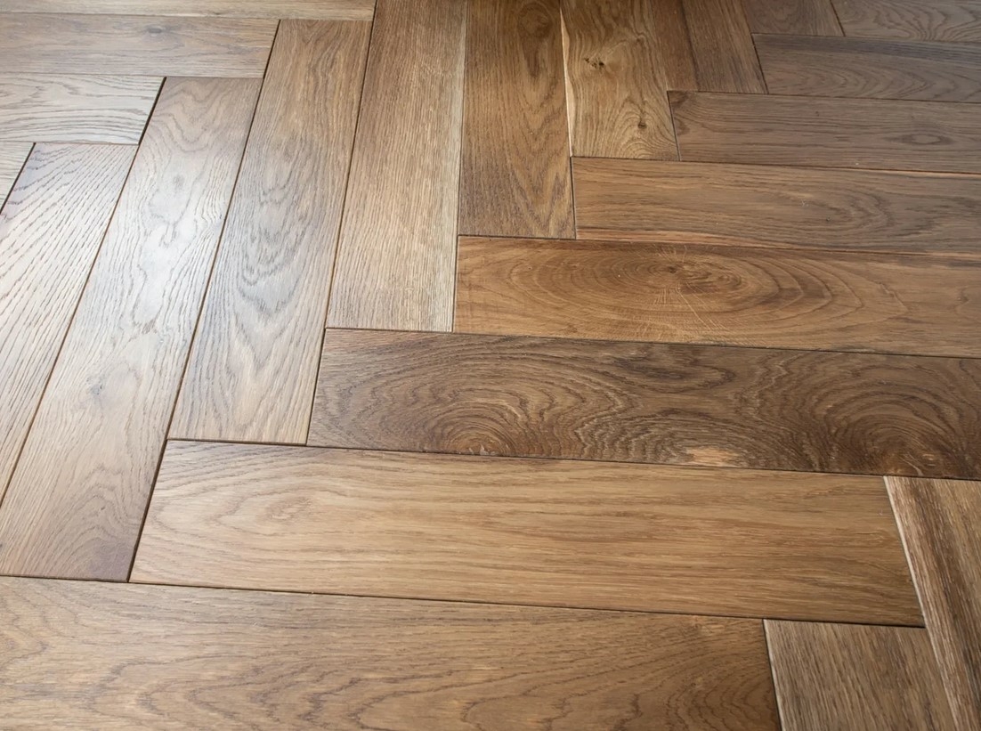 Evolve Mayfair, Engineered Oak Flooring, Herringbone, Smoked, Brushed & Lacquered, 100x18x500mm Image