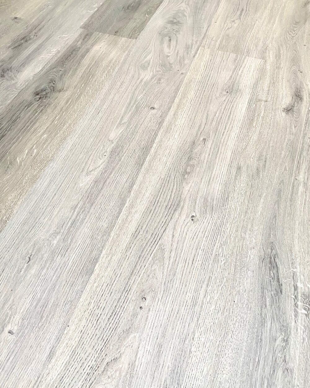 Ibrido Moda Mountain Birch, Rigid Core, Luxury Vinyl Flooring, 168x5x1220mm Image