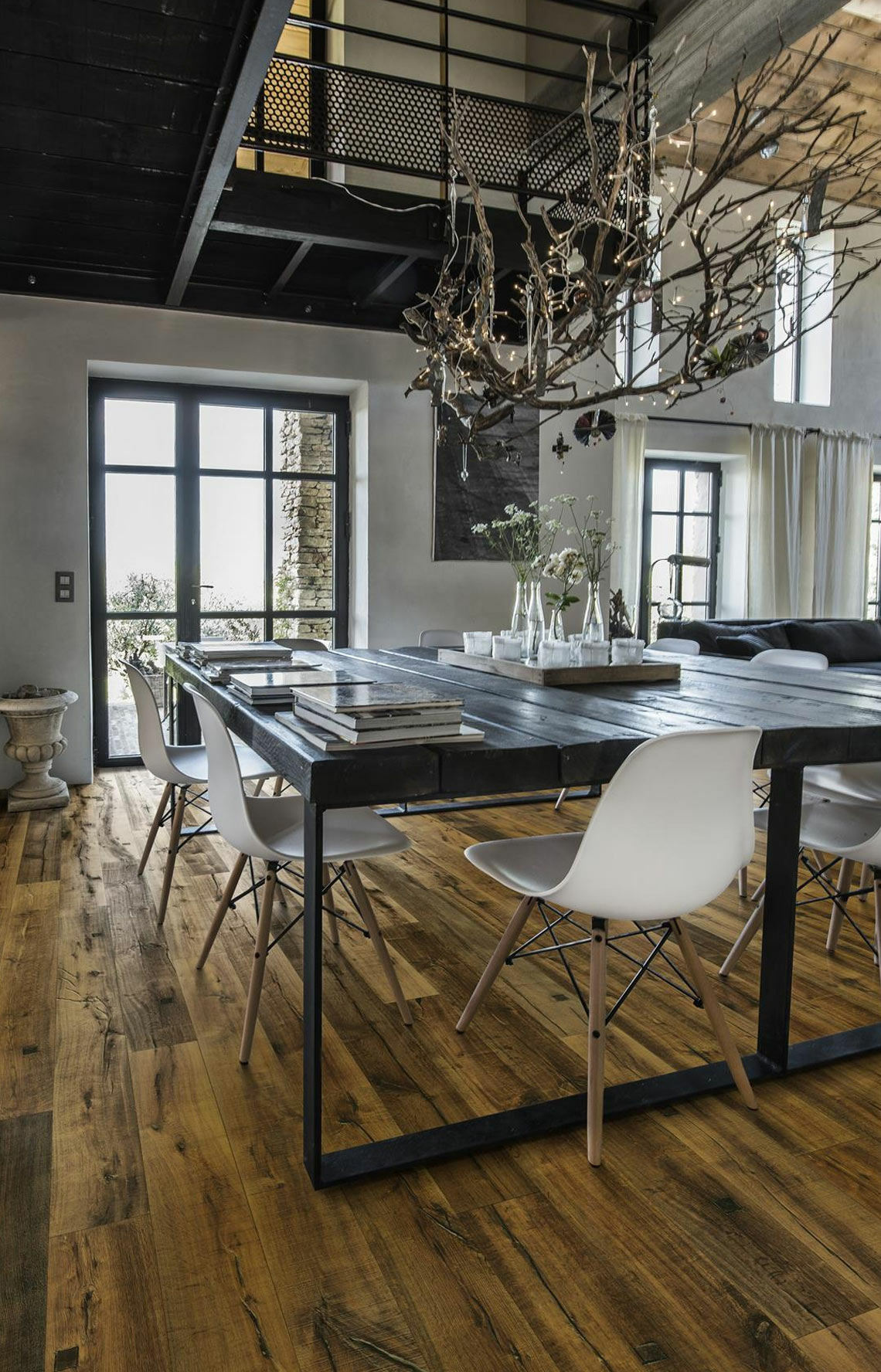 Kahrs  Da Capo Sparuto Oak Engineered Wood Flooring, Smoked & Handscraped, Brushed & Oiled, 190x15x1900mm Image