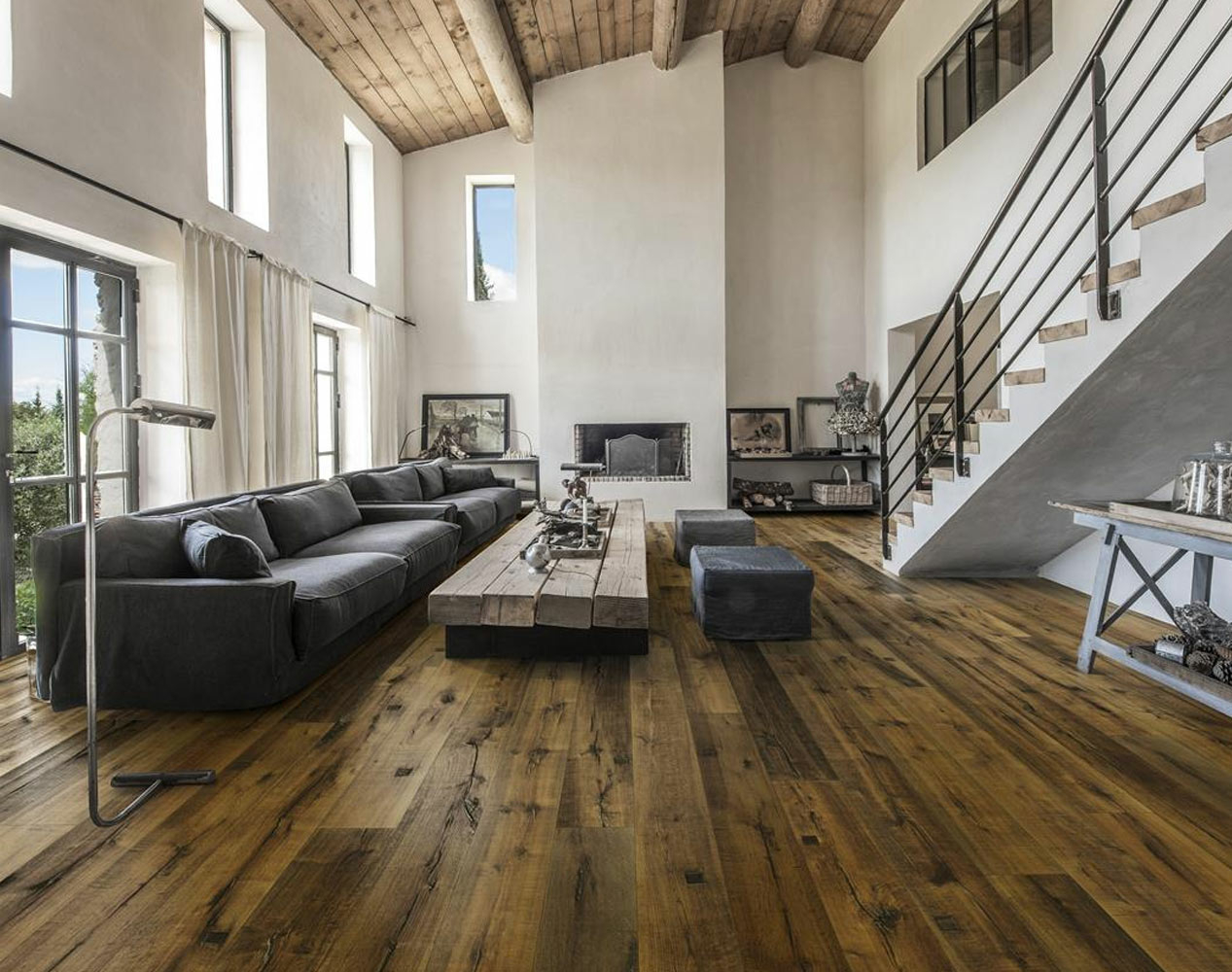 Kahrs  Da Capo Sparuto Oak Engineered Wood Flooring, Smoked & Handscraped, Brushed & Oiled, 190x15x1900mm Image