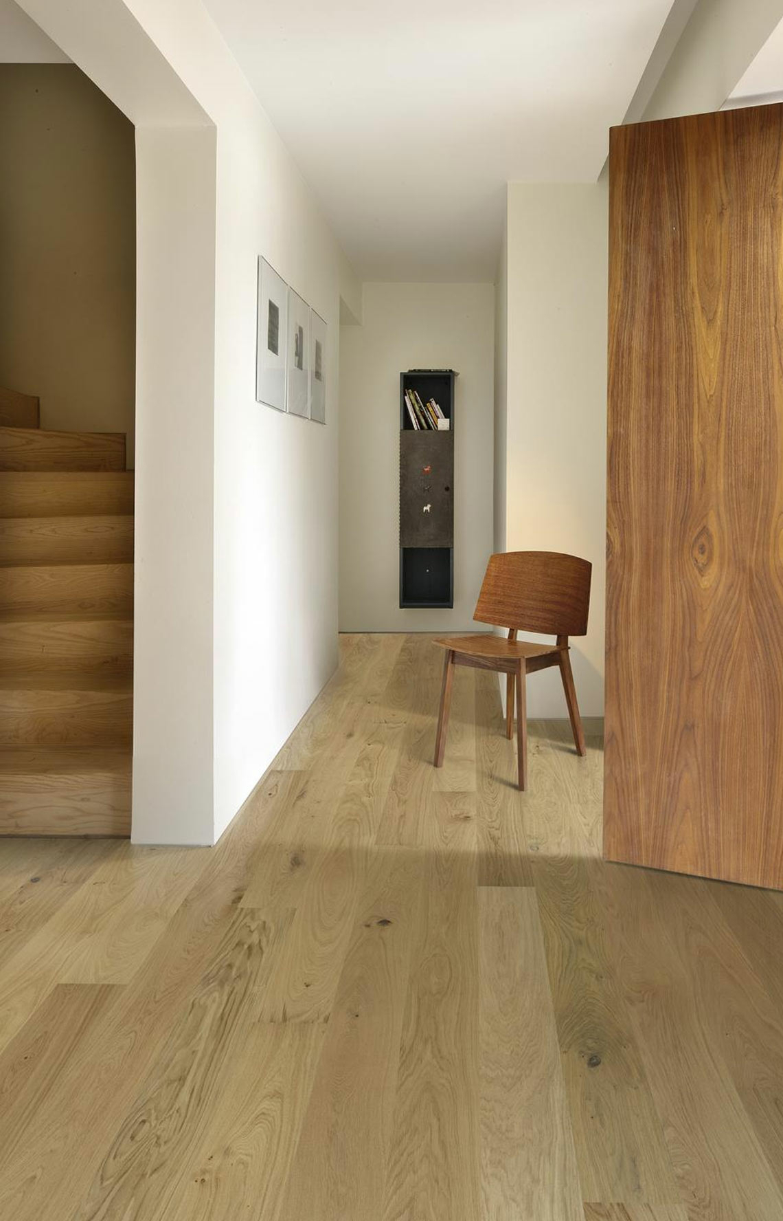 Kahrs Hampshire Oak Engineered Flooring, Matt Lacquered, 187x15x2420mm Image