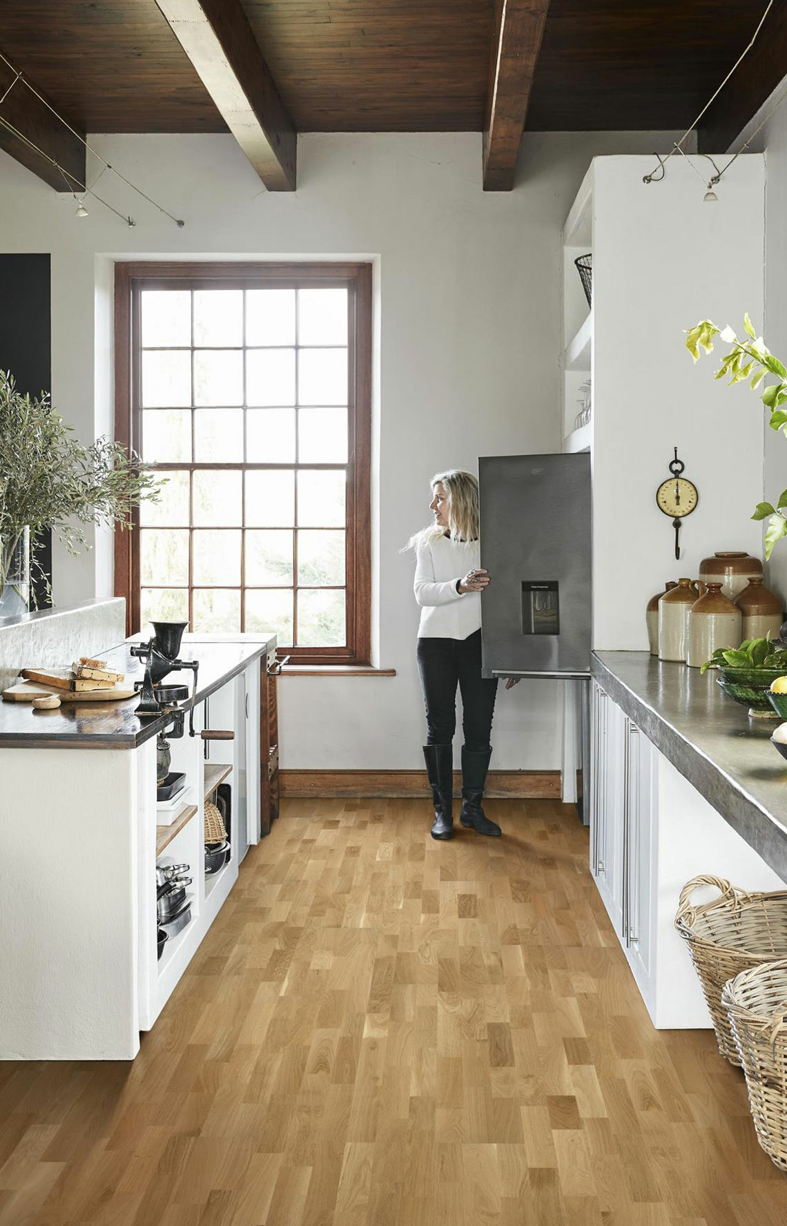 Kahrs Lecco Oak Engineered Wood Flooring, Matt Lacquered, 200x13x2423mm Image