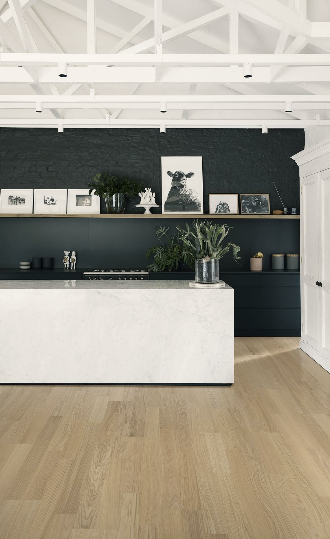 Kahrs Life Essentials Whole Grain Oak 2-Strip Engineered Flooring, Prime, Matt Lacquered 193x7x1225mm Image