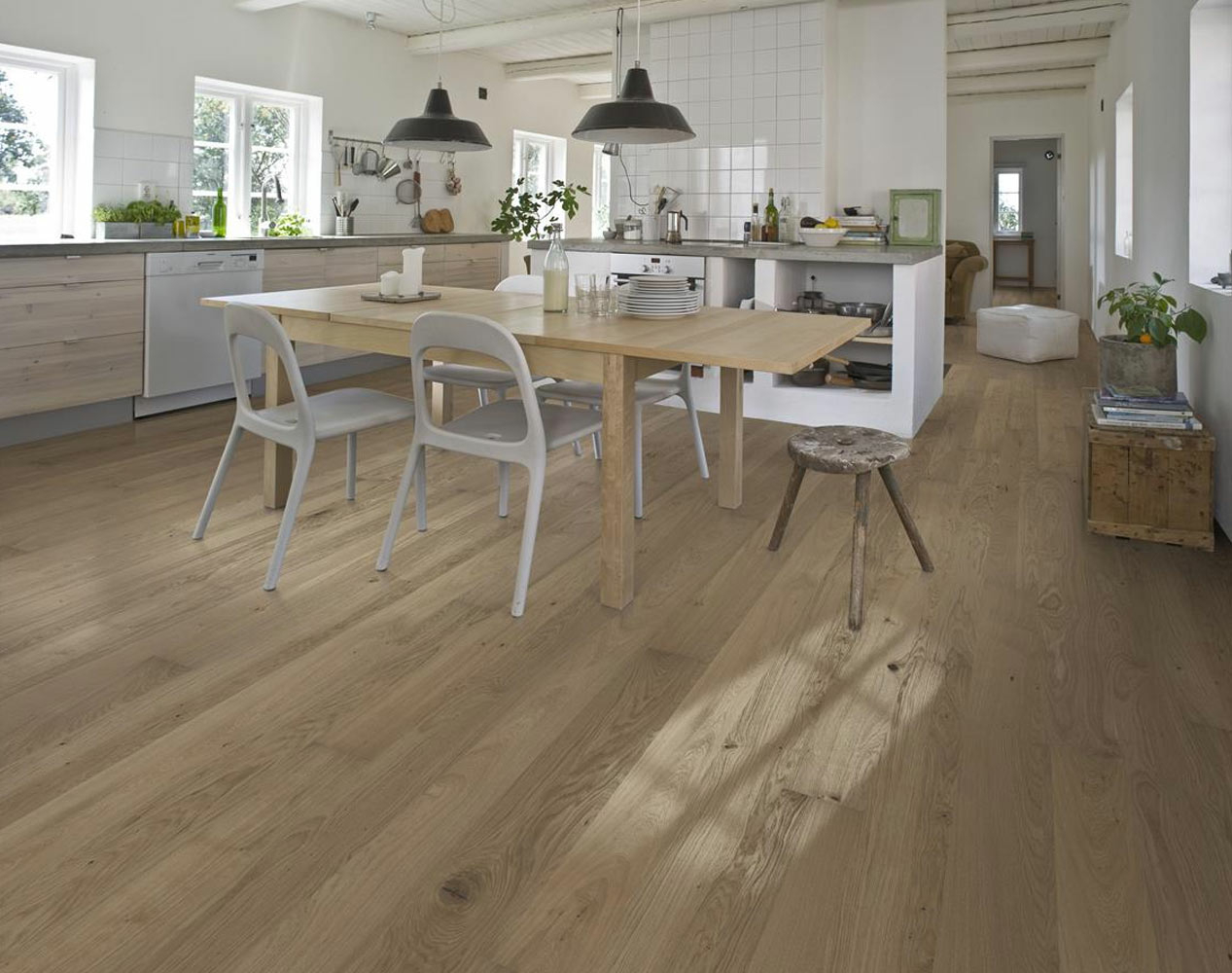 Kahrs Sand Brighton Oak Engineered 1-Strip Wood Flooring, Matt Lacquered, 187x15x2266mm Image