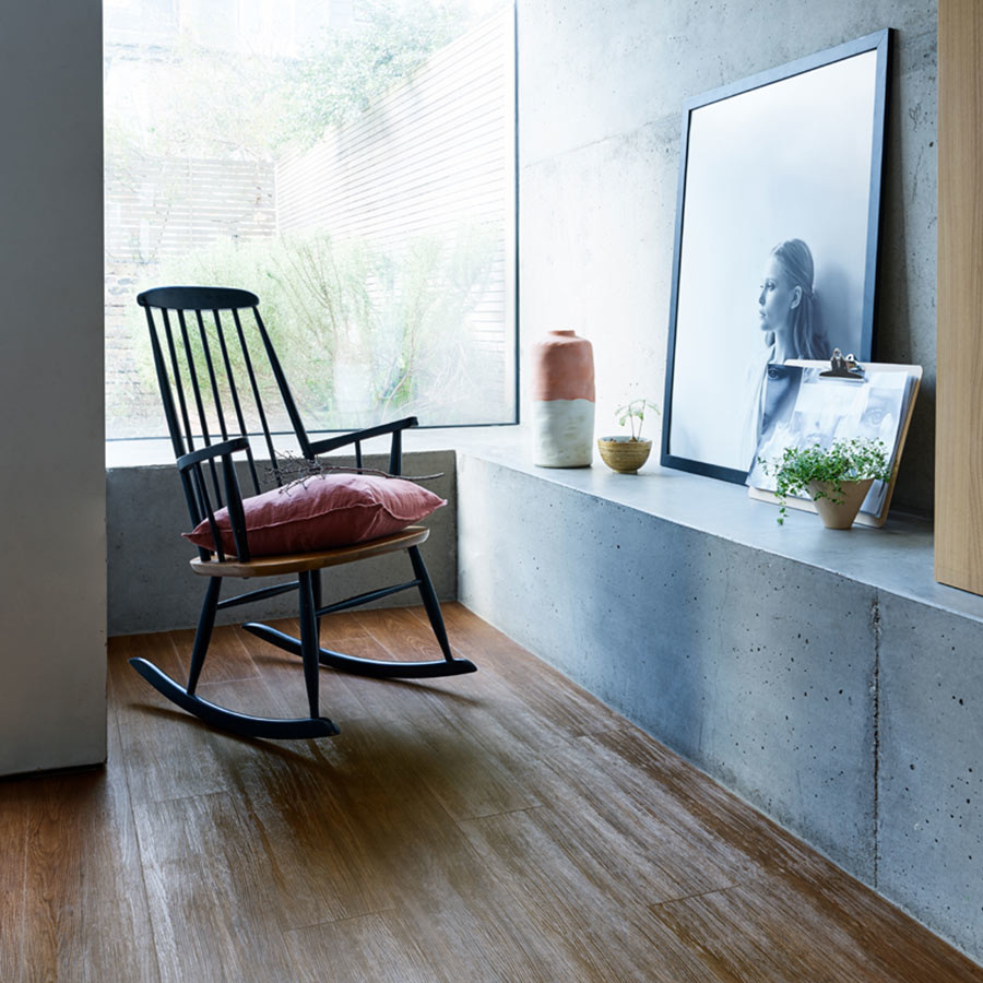 LG Hausys DecoTile 30 Mahogany Oak Luxury Vinyl Tile LVT, 1200x2x180mm Image