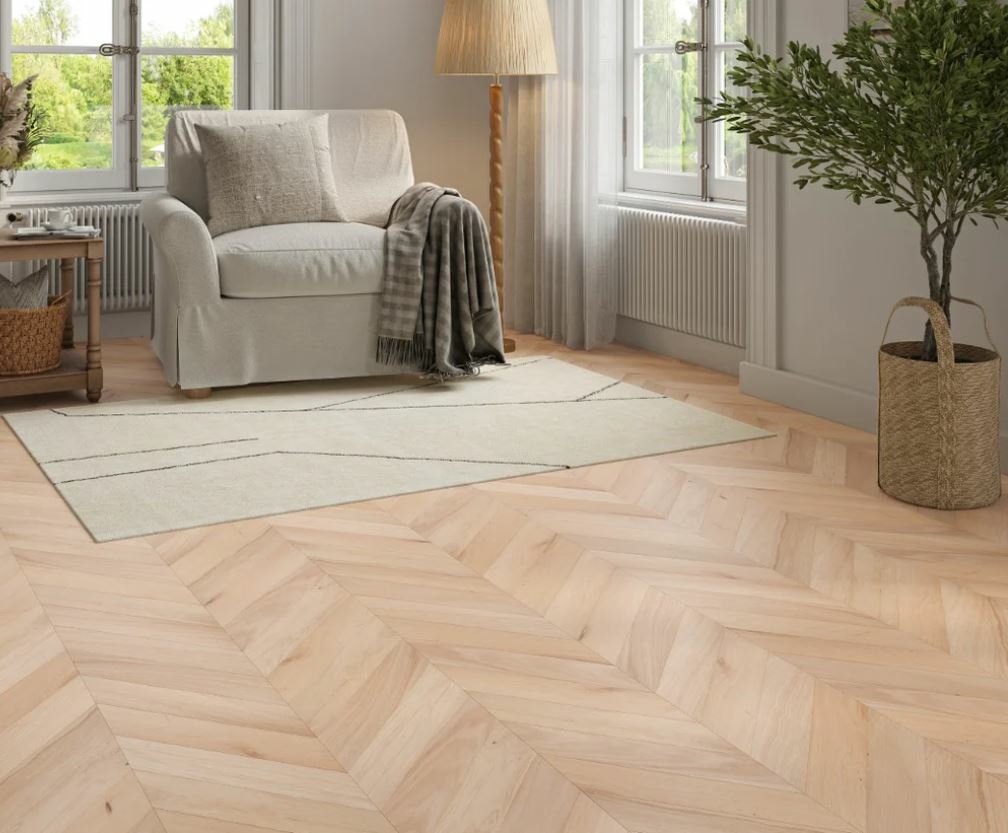 Lumeris Chevron Engineered Oak Flooring, Smooth, Unfinished, 90x14x510mm Image