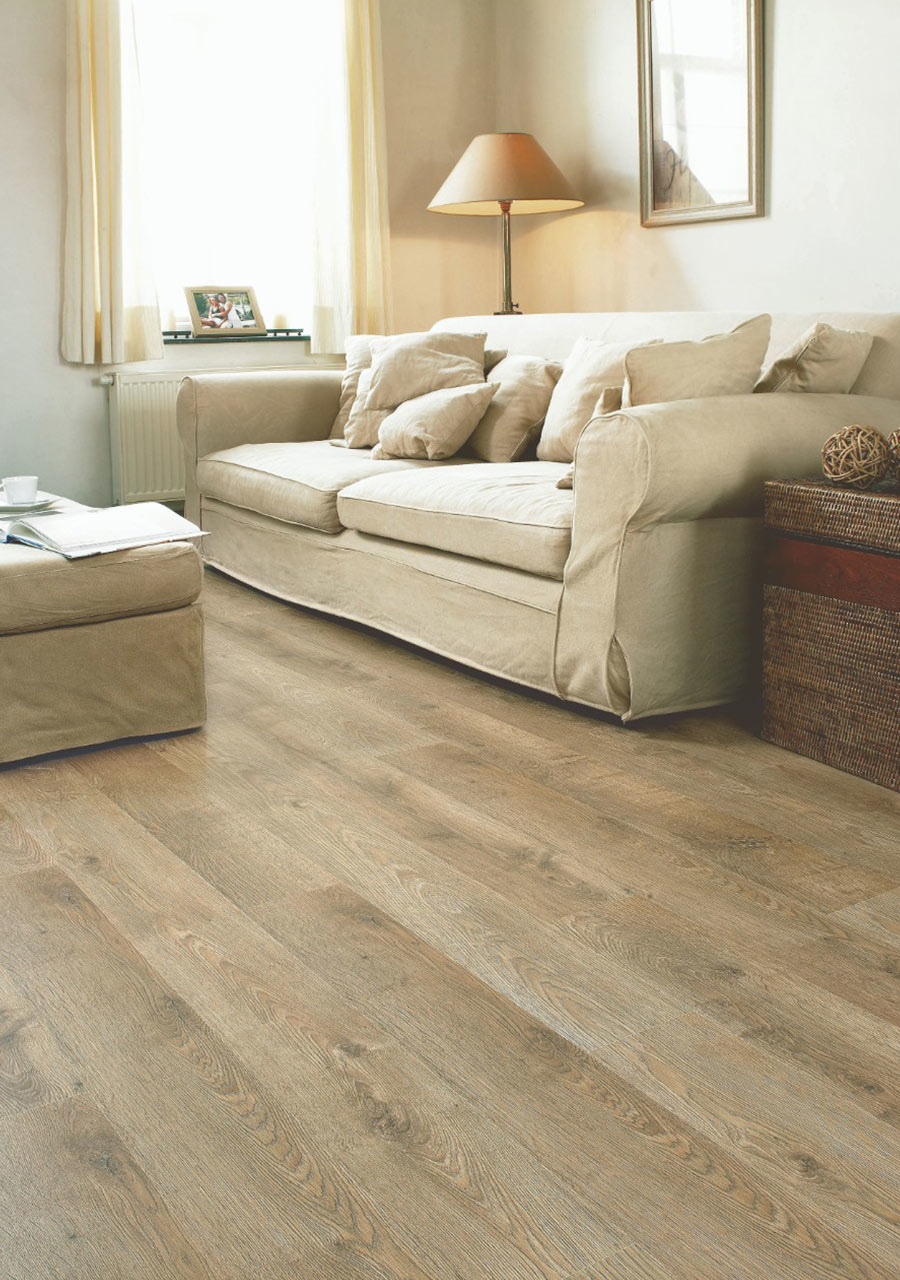 QuickStep ELIGNA Old Oak Matt Oiled Laminate Flooring 8mm Image