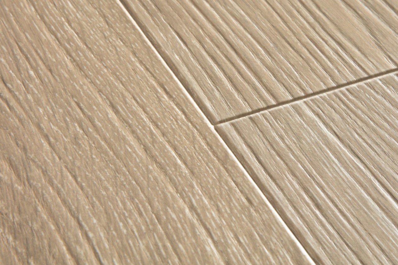 QuickStep Majestic Valley Oak Light Brown Laminate Flooring, 9.5mm Image