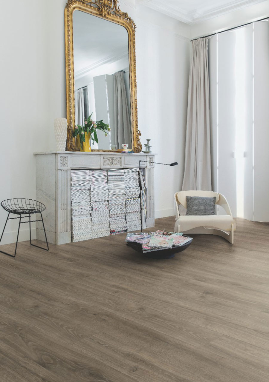 QuickStep Majestic Woodland Oak Brown Laminate Flooring, 9.5mm Image
