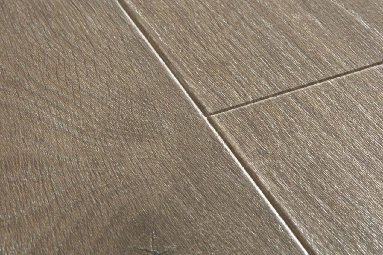 QuickStep Majestic Woodland Oak Brown Laminate Flooring, 9.5mm Image