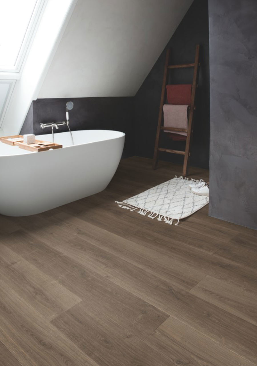 QuickStep Capture Brushed Oak Brown Laminate Flooring, 9mm Image